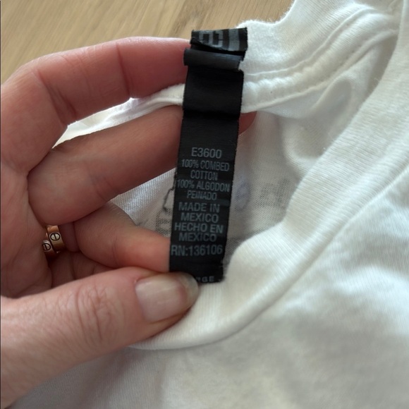 Ed Sheeran Divide World Tour White T-Shirt - Picture 3 of 6